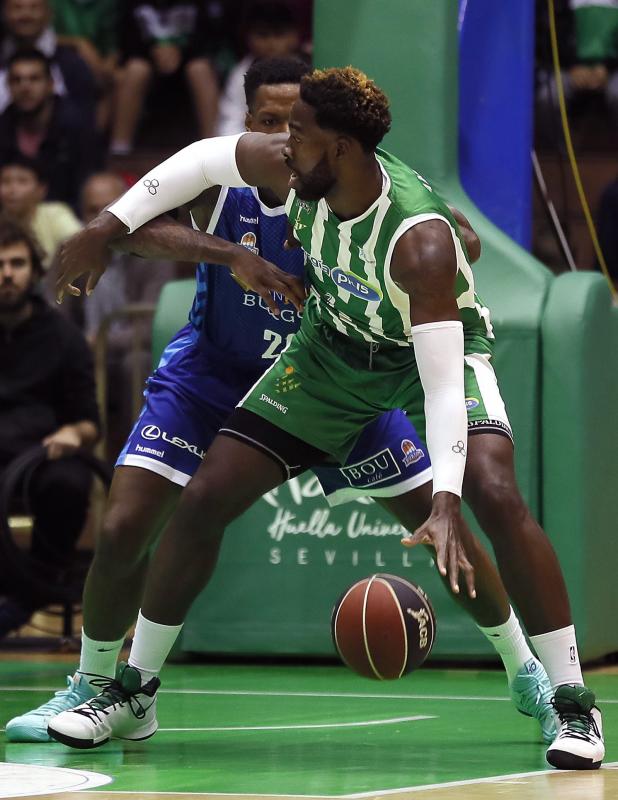 Fotos: Las imágenes del Betis - San Pablo Burgos