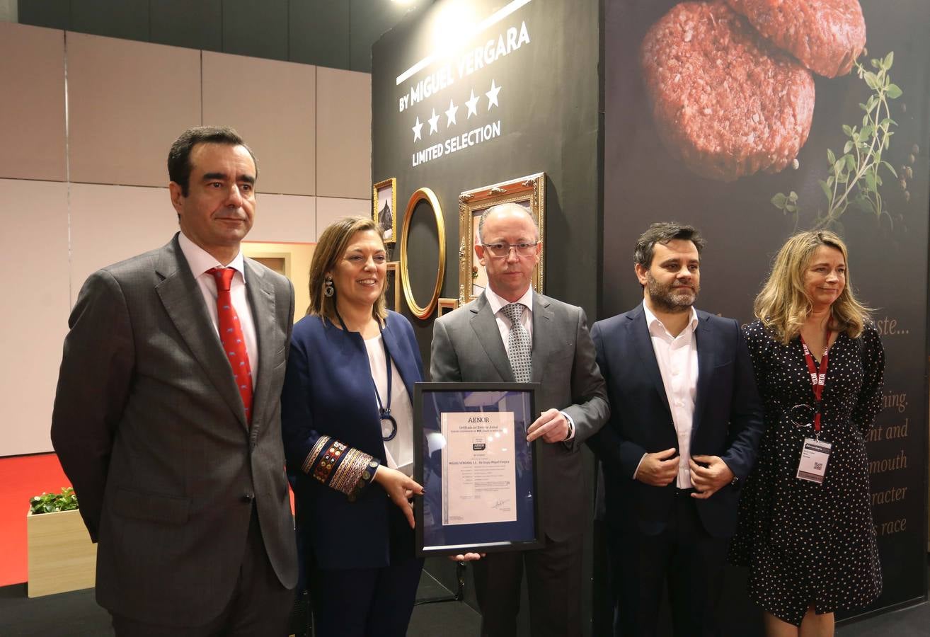 Fotos: La consejera de Agricultura, Milagros Marcos, visita la Feria Alimentaria 2018