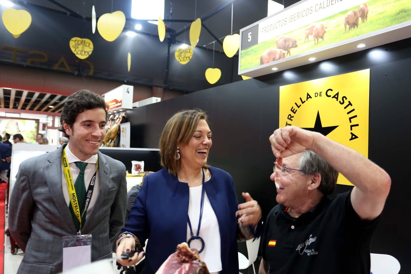 Fotos: La consejera de Agricultura, Milagros Marcos, visita la Feria Alimentaria 2018