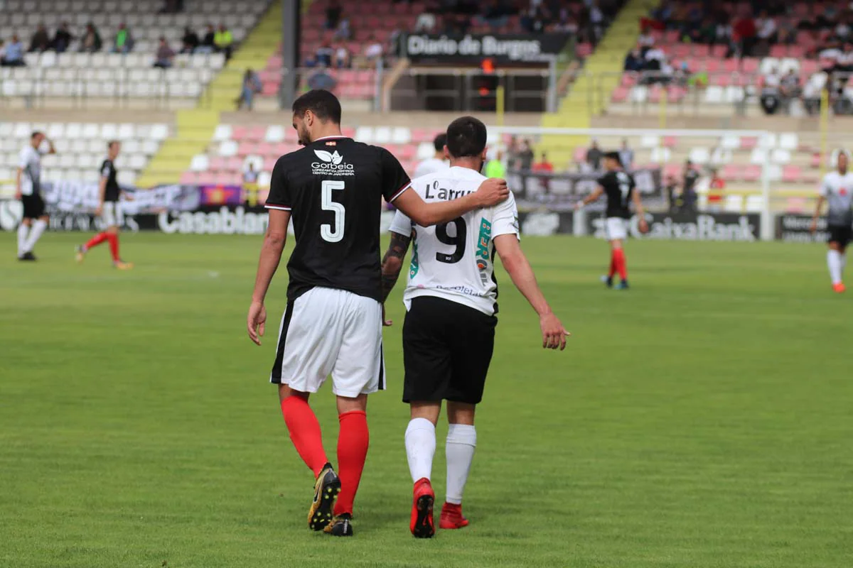 Una selección de las mejores imágenes de la victoria del Burgos CF frente al CD Vitoria.