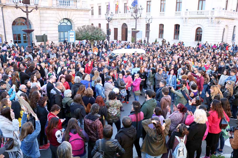 Fotos: Manifestación en Burgos contra la sentencia de &#039;La Manada&#039;