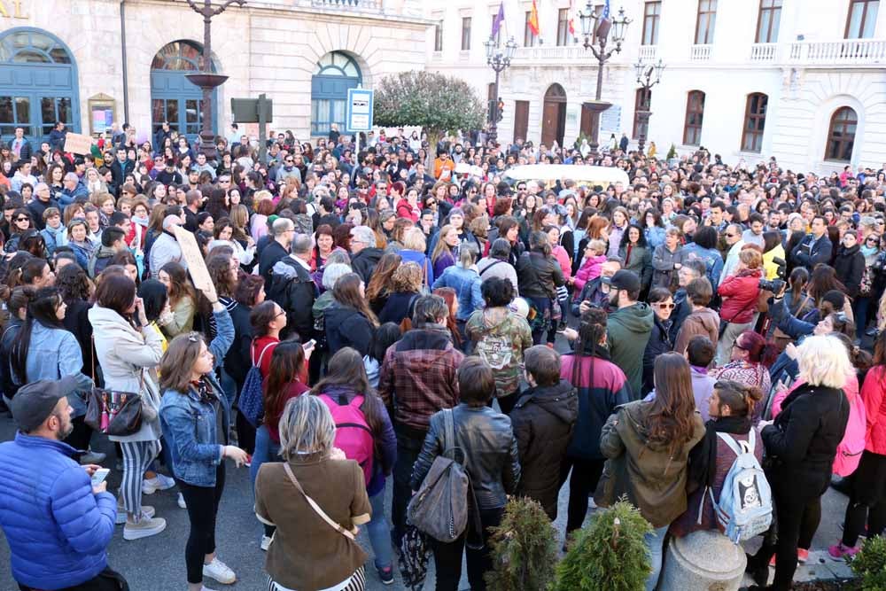 Fotos: Manifestación en Burgos contra la sentencia de &#039;La Manada&#039;