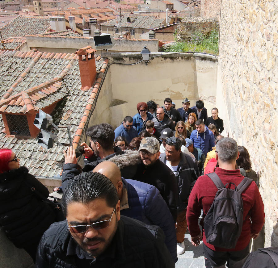 Fotos: Los turistas invaden Segovia