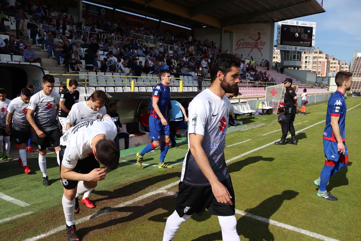 Fotos: Burgos CF - SD Amorebieta