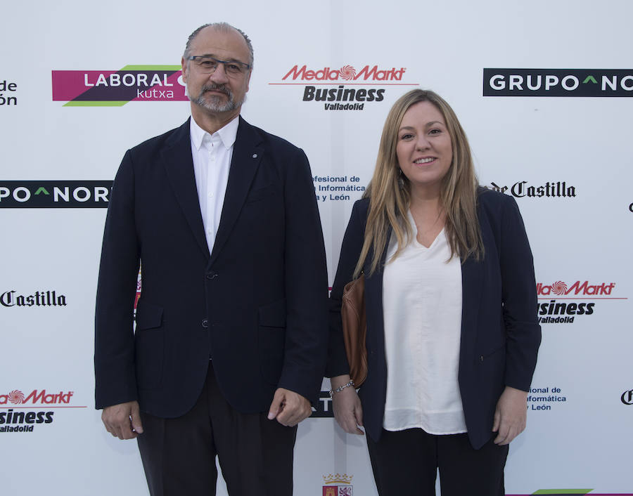 Luis Fuentes (Portavoz Ciudadanos Castilla y León) y Belén Rosado (Secretaria de la Mesa de las Cortes y procuradora de Ciudadanos por Ávila).