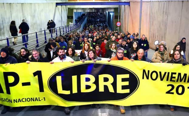 Varias plataformas llevan años manifestándose para pedir la liberalización de la AP-1