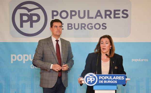 El procurador Ángel Ibáñez y la senadora Begoña Contreras han presentado las líneas generales del nbuevo Plan de Vivienda.