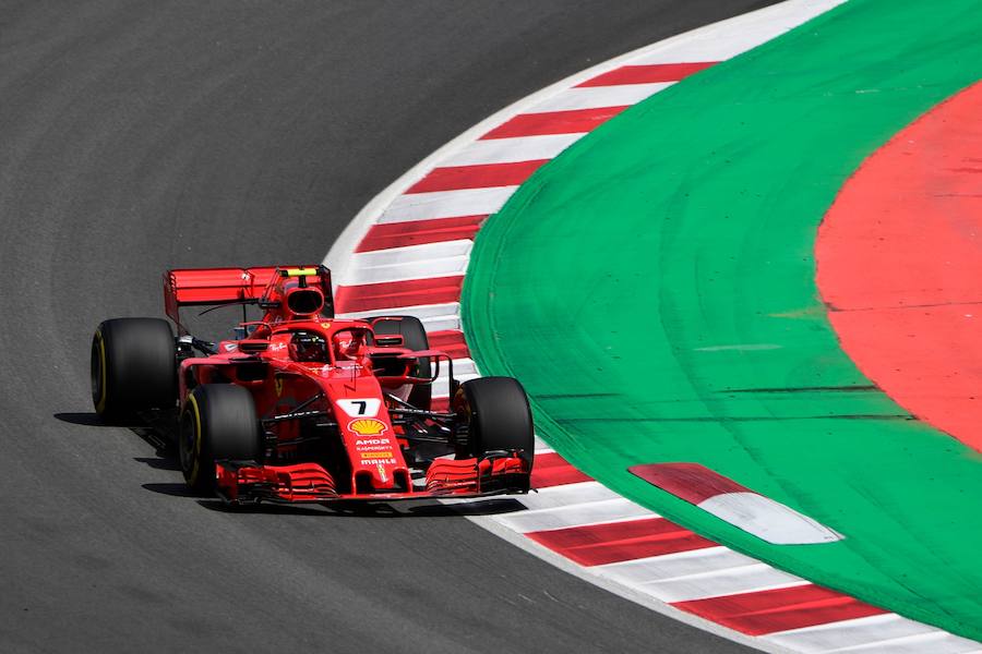 Hamilton sigue líder en la general tras ganar en Montmeló. Alonso quedó en octava posición y Sainz consiguió una merecida séptima plaza.