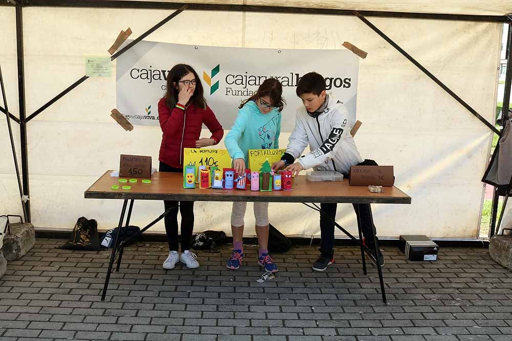 Fotos: En imágenes la 12º Feria Pequeños Emprendedores