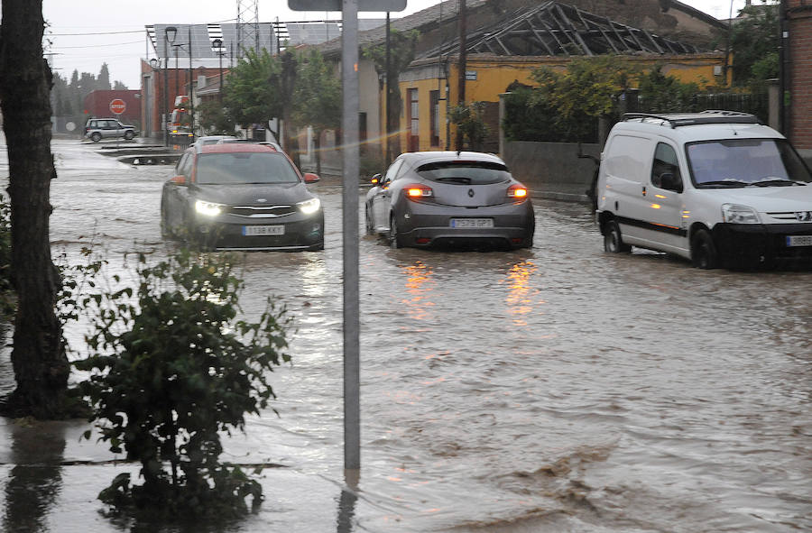 Fotos: Una tormenta inunda las calles de La Seca