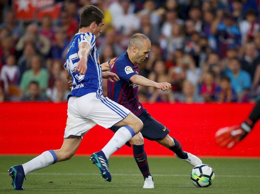 Último partido de la temporada en el Camp Nou para un Fútbol Club Barcelona que ha vivido la despedida de Andrés Iniesta y que no ha podido batir el récord de los 6.000 goles, al ganar por un solo tanto a la Real Sociedad