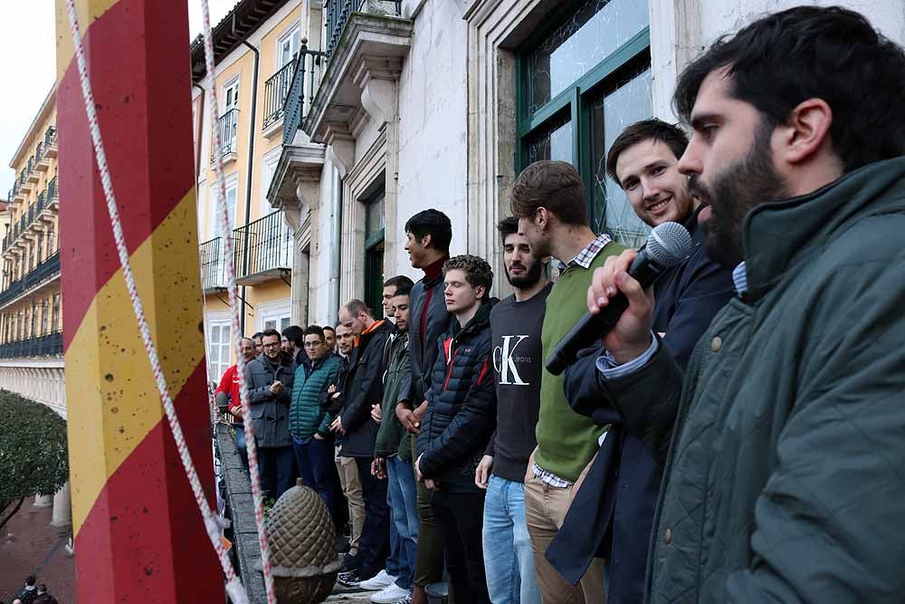 Fotos: El San Pablo se despide de su afición desde el Ayuntamiento