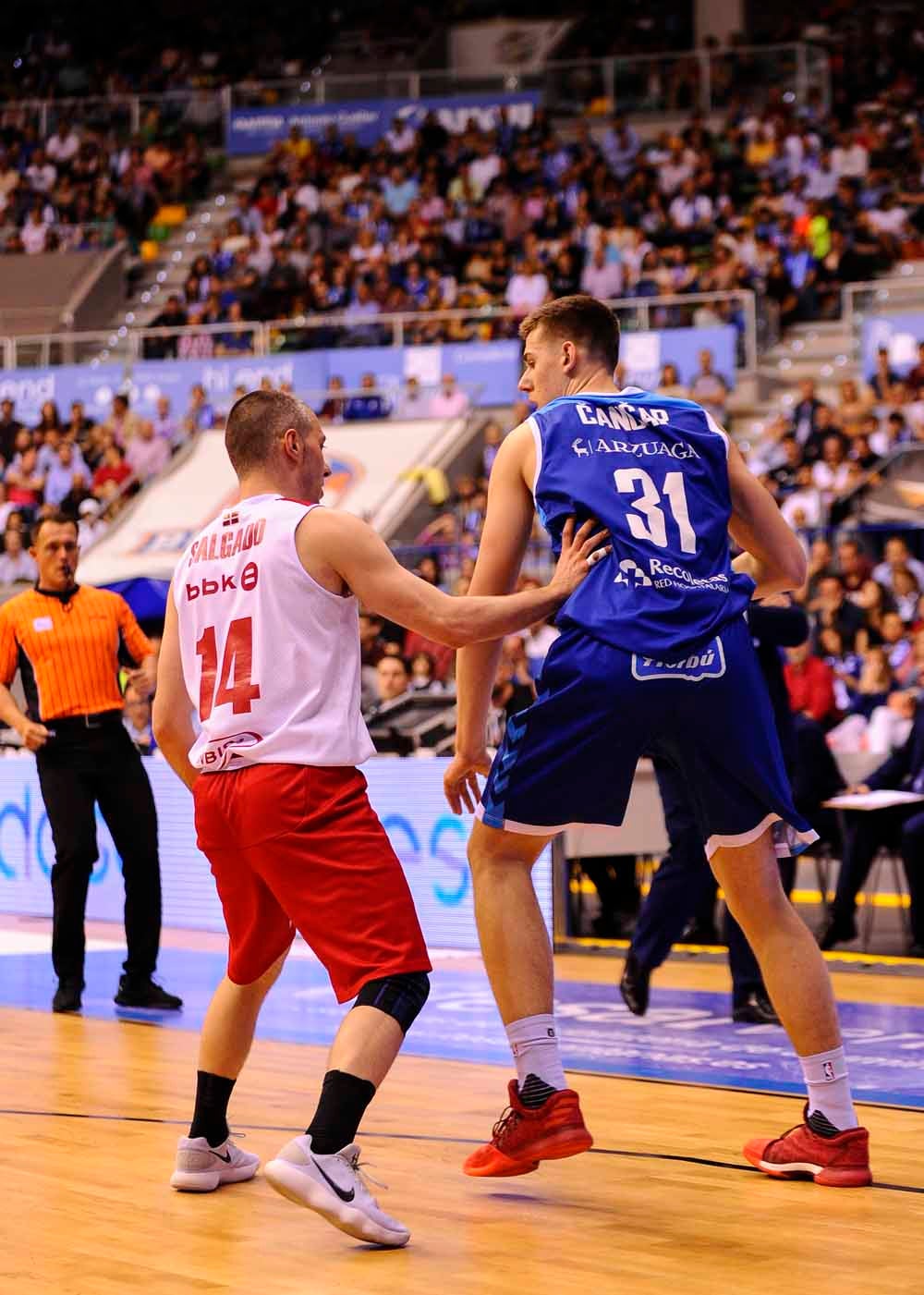 Fotos: Las mejores imágenes del San Pablo RETAbet Bilbao Basket
