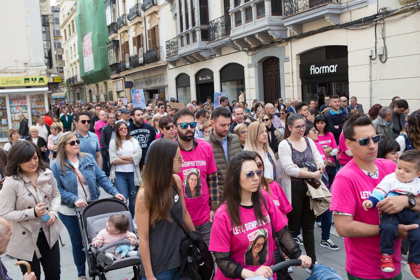 Más de 3.000 personas se manifiestan en la capital zamorana en memoria de la joven que perdió la vida de forma violenta en Castrogonzalo, presuntamente asesinada por un menor de la localidad, y claman por el endurecimiento de la Ley del Menor