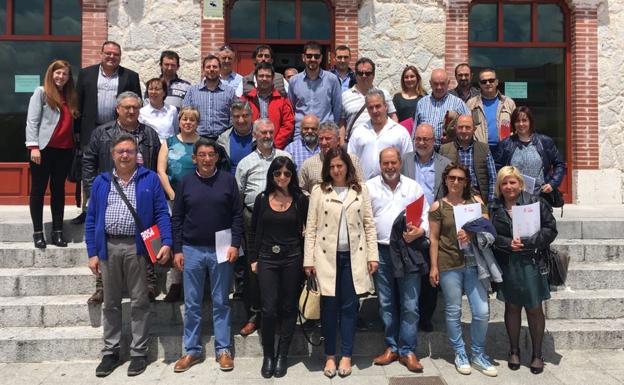 Foto de familia tras la jornada de formación de alcaldes del PSOE.