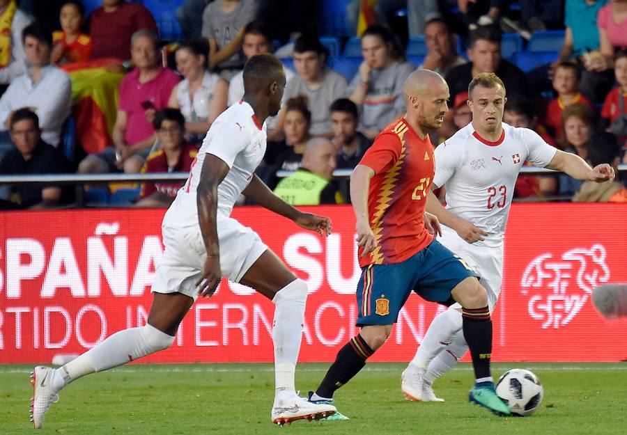 El Estadio de la Cerámica acoge este amistoso de preparación para el Mundial, competición en la que España debutará el viernes 15 ante Portugal, mientras que Suiza tendrá que esperar dos días más para enfrentarse a su primer rival, la Brasil de Neymar.