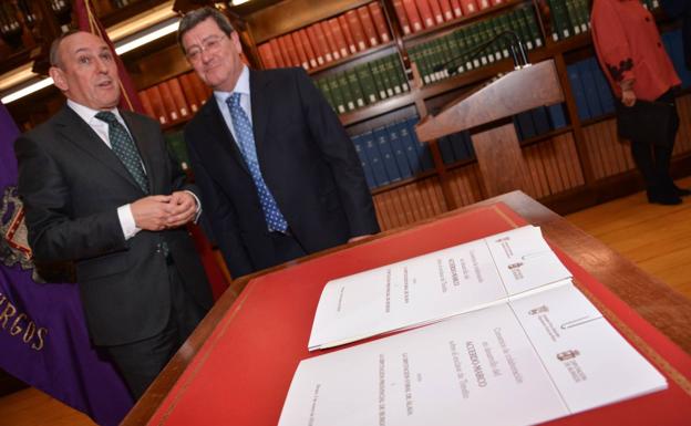 González y Rico firmaron los convenios de colaboración en Burgos