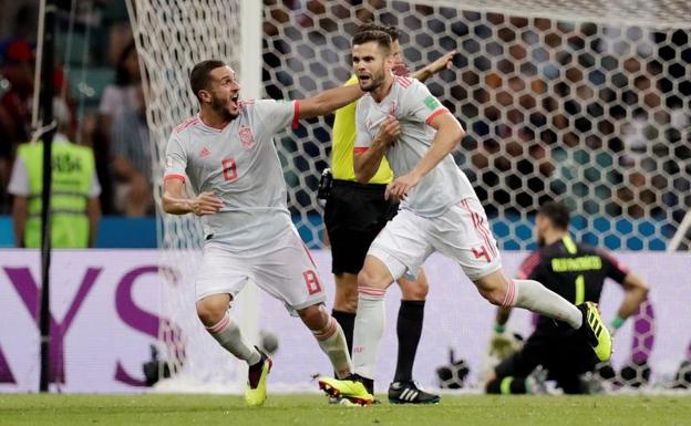 Seguencia del golazo de Nacho ante Portugal. 