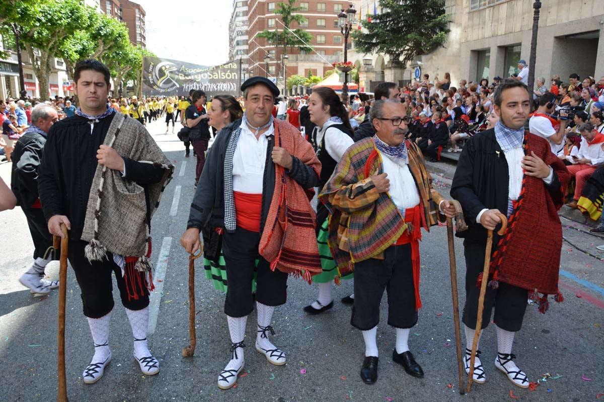 Fotos: Cabalgata de las fiestas de San Pedro y San Pablo