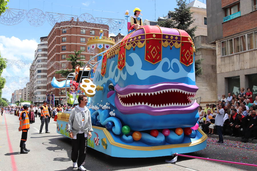 Fotos: Cabalgata de las fiestas de San Pedro y San Pablo