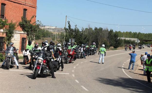 Imagen principal - Pampliega se prepara para la ruta motera más solidaria