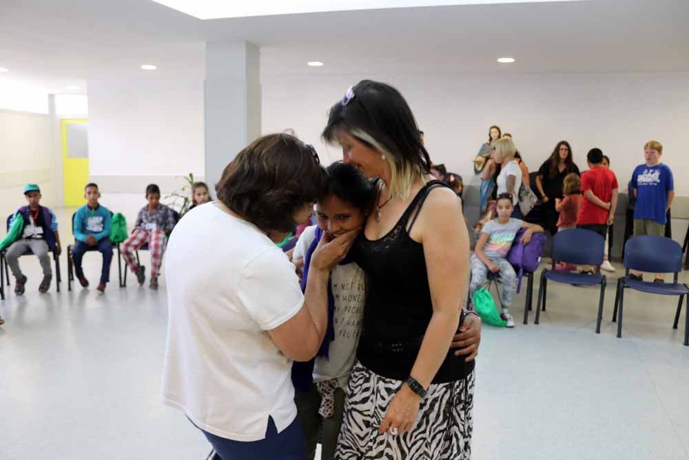 Esta mañana han llegado 18 niños desde los campamentos de refugiados en Tindouf, Argelia, que, sumados a los otros seis que llegaron el pasado 29 de junio, completan el programa 'Vacaciones en paz'