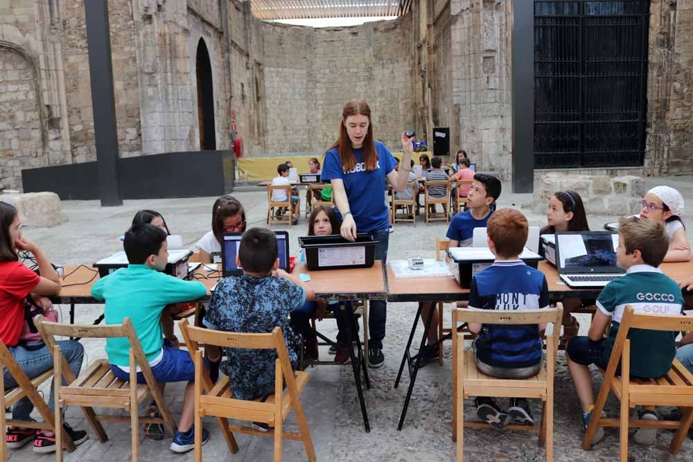 Fotos: Así han trabajado los niños en los talleres de Robotix