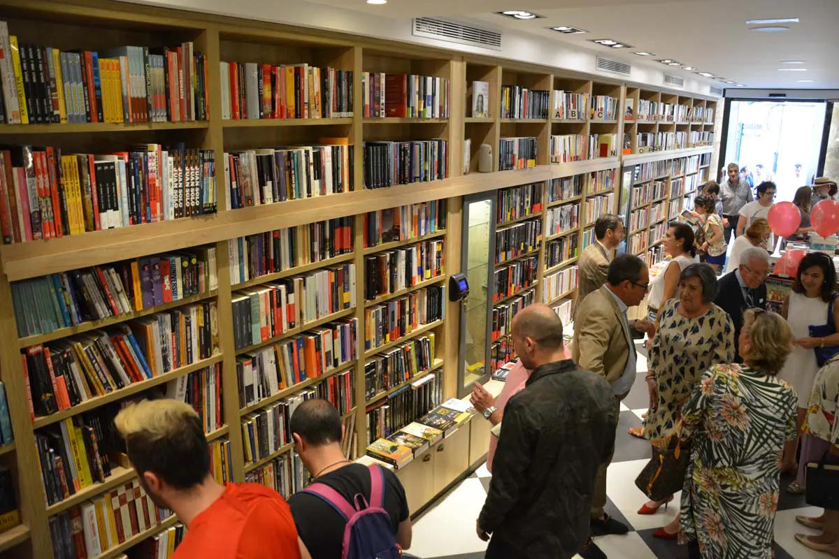 Fotos: Inauguración de la nueva librería Hijos de Santiago Rodríguez