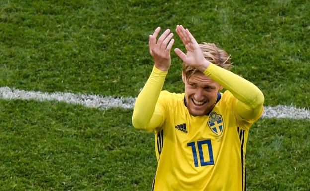 Emil Forsberg, centrocampista de de Suecia. 