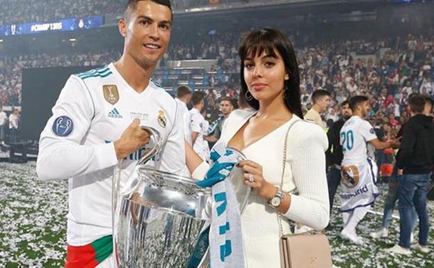 Cristiano Ronaldo con Georgina Rodríguez. 