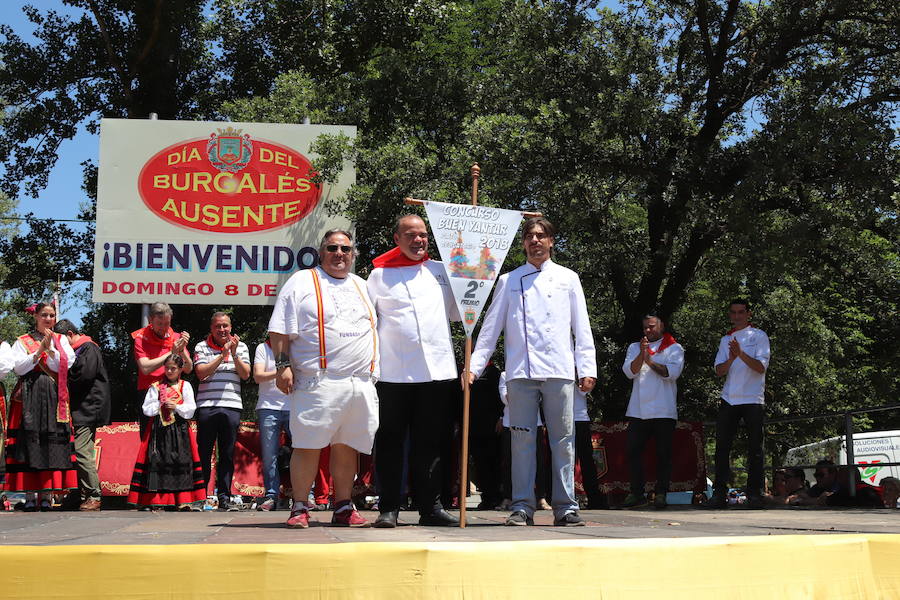 El Parque de Fuentes Blancas fue, como es habitual, el escenario de las últimas citas de los Sampedros: el Día de las Peñas y la quincuagésima primera edición del Concurso del Buen Yantar