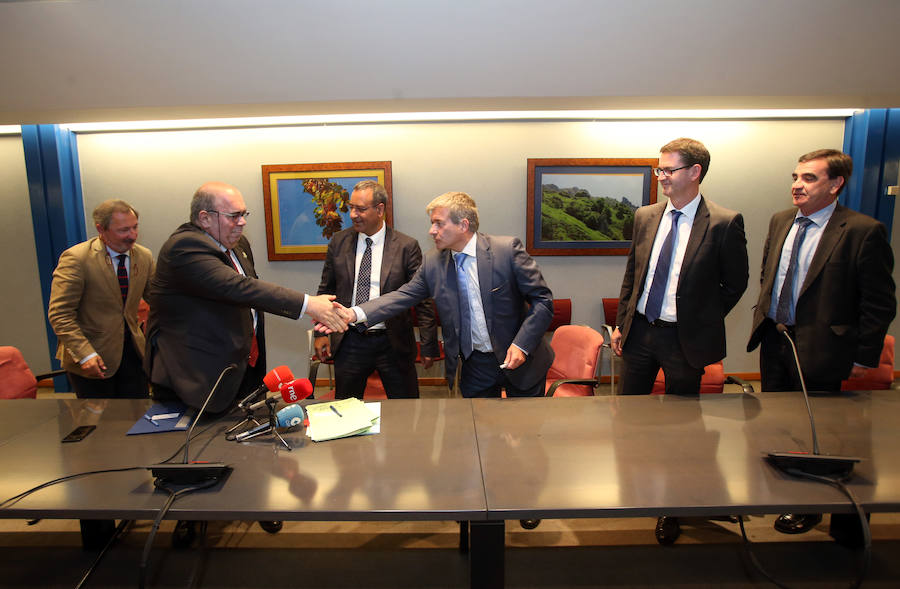 Fotos: Vocento se convierte en el primer patrocinador del centenario de los Picos de Europa