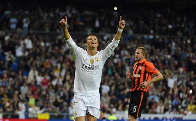 Cristiano celebra un gol con el Real Madrid.