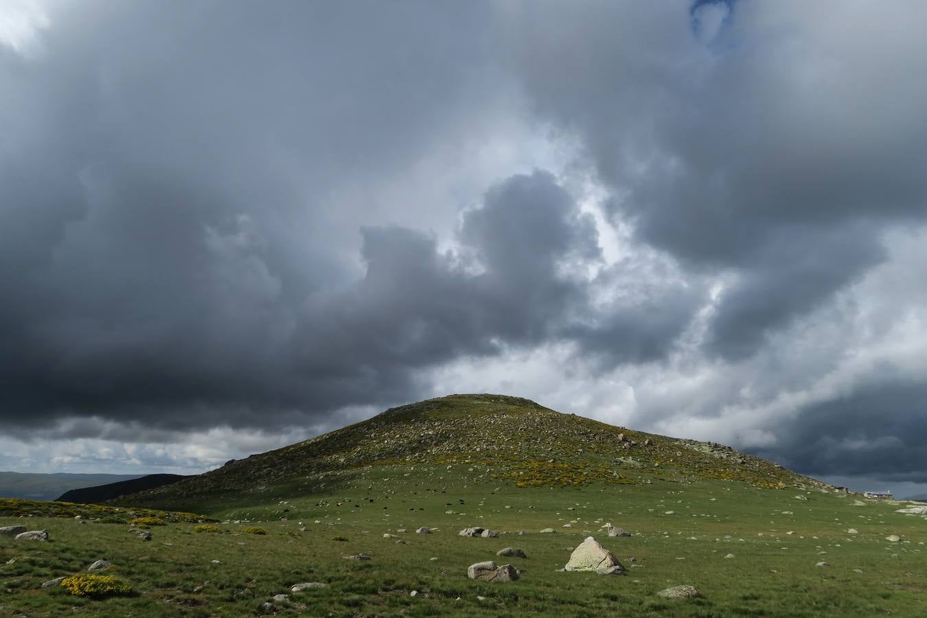 Ascensión a la Laguna Grande de Gredos desde la Plataforma.