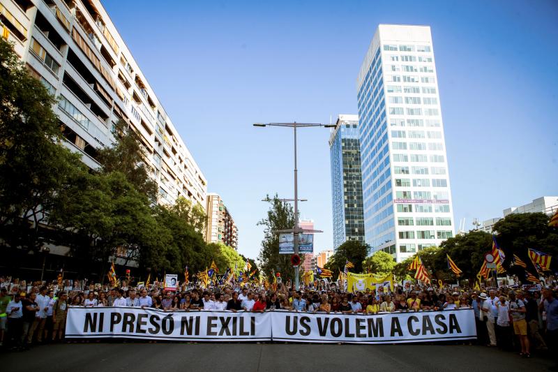 El expresident Puigdemont respalda en un mensaje desde Hamburgo la convocatoria de la ANC, Òmnium Cultural y la Asociación de Derechos Civiles de Cataluña