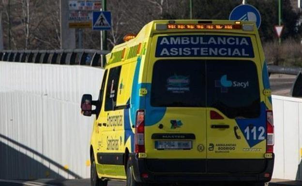 Una fallecida y dos heridos en el vuelco de un turismo en Castrobarto