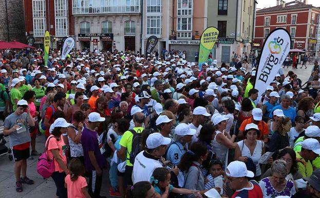 Los participantes tenian la meta en la Plaza del Rey San Fernando