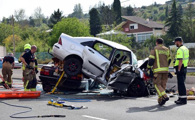 Imágenes de los vehículos accidentados.