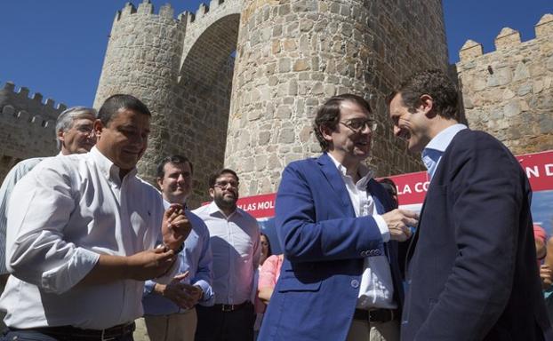 El presidente del Partido Popular, Pablo Casado, preside la Junta Directiva de la formación política en la capital abulense, a la que también asite el presidente del PP de Castilla y León, Alfonso Fernández Mañueco. 