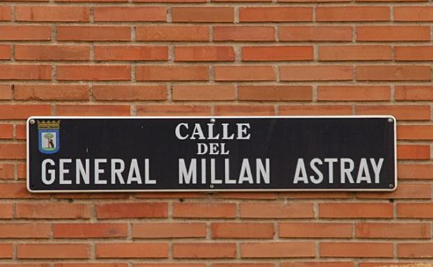 Placa de la calle del General Millán Astray en Madrid.