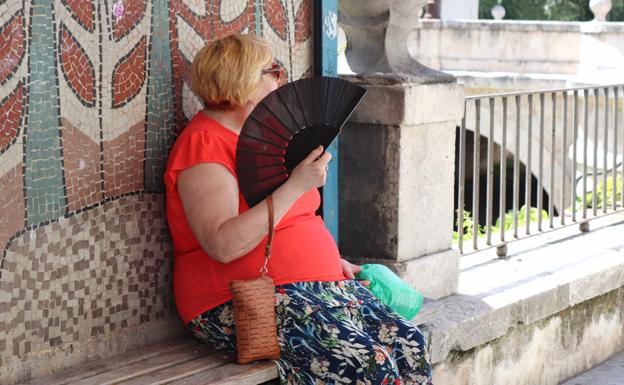 Durante la ola de calor hay que evitar exponerse al sol