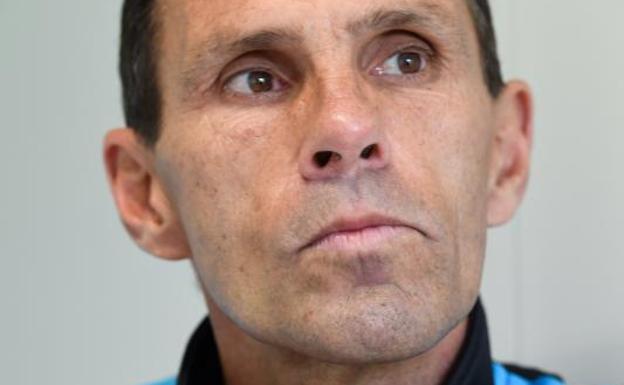 El técnico uruguayo Gustavo Poyet