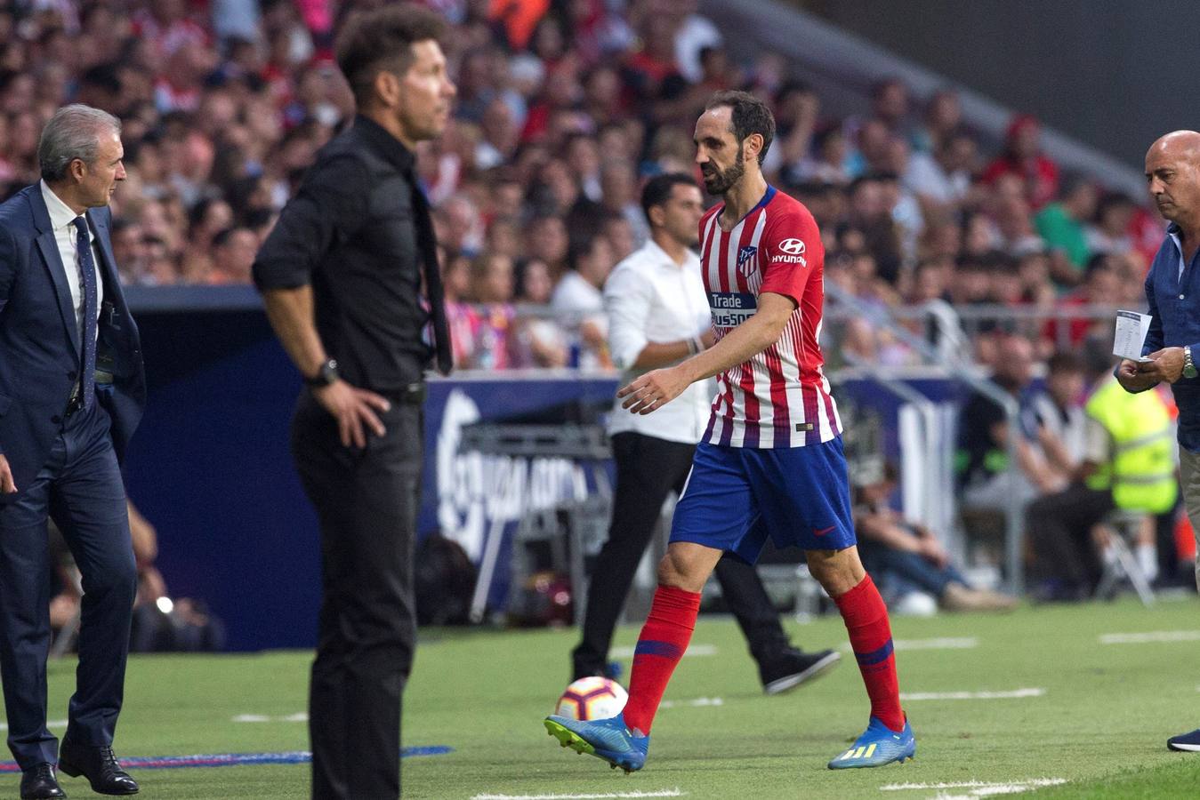 Las mejores imágenes del partido entre el Atlético de Madrid y el Rayo Vallecano, correspondiente a la segunda jornada de Liga. 