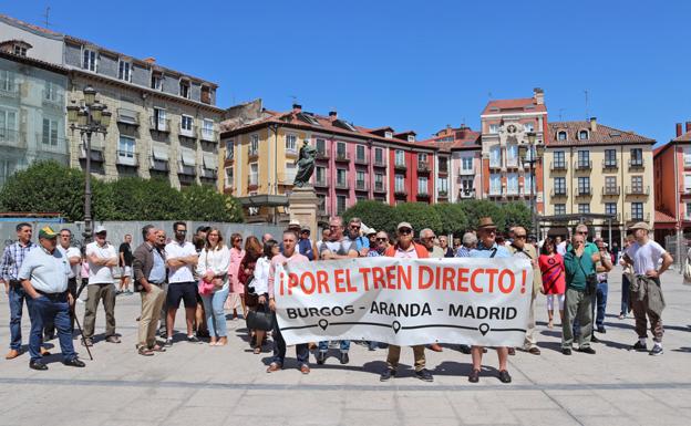 La plataforma viene haciendo concentraciones los sábados en Burgos y en Aranda