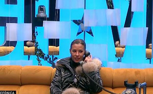 Techi durante su conversación con su ex, Alejandro, en el confesionario. 