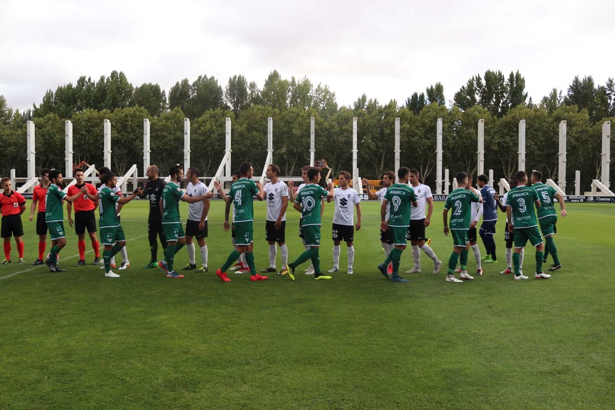 Fotos: EL Burgos CF - Coruxo FC, en imágenes