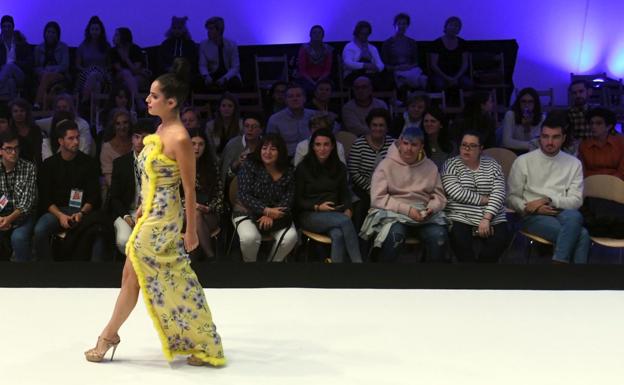 Diseño de Ainhoa Salcedo en la XXI Pasarela de la Moda de Castilla y León. 