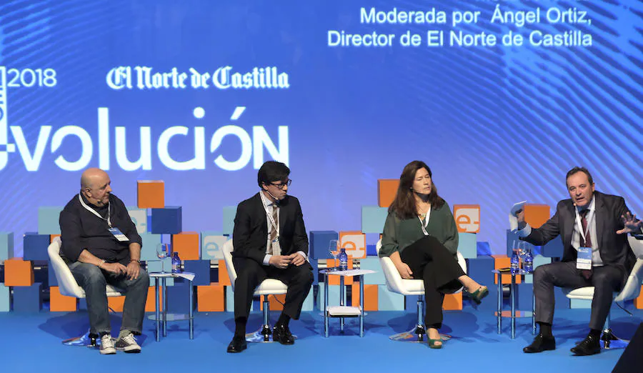 Fotos: Congreso E-volución: ¿Dónde queda persona? Las nuevas profesiones de la sociedad digital