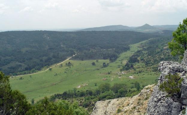 El camino de Costalago atraviesa el Valle del mismo nombre. 