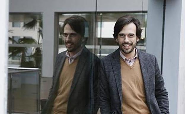 El director titular de la OSBu, Iván Martín